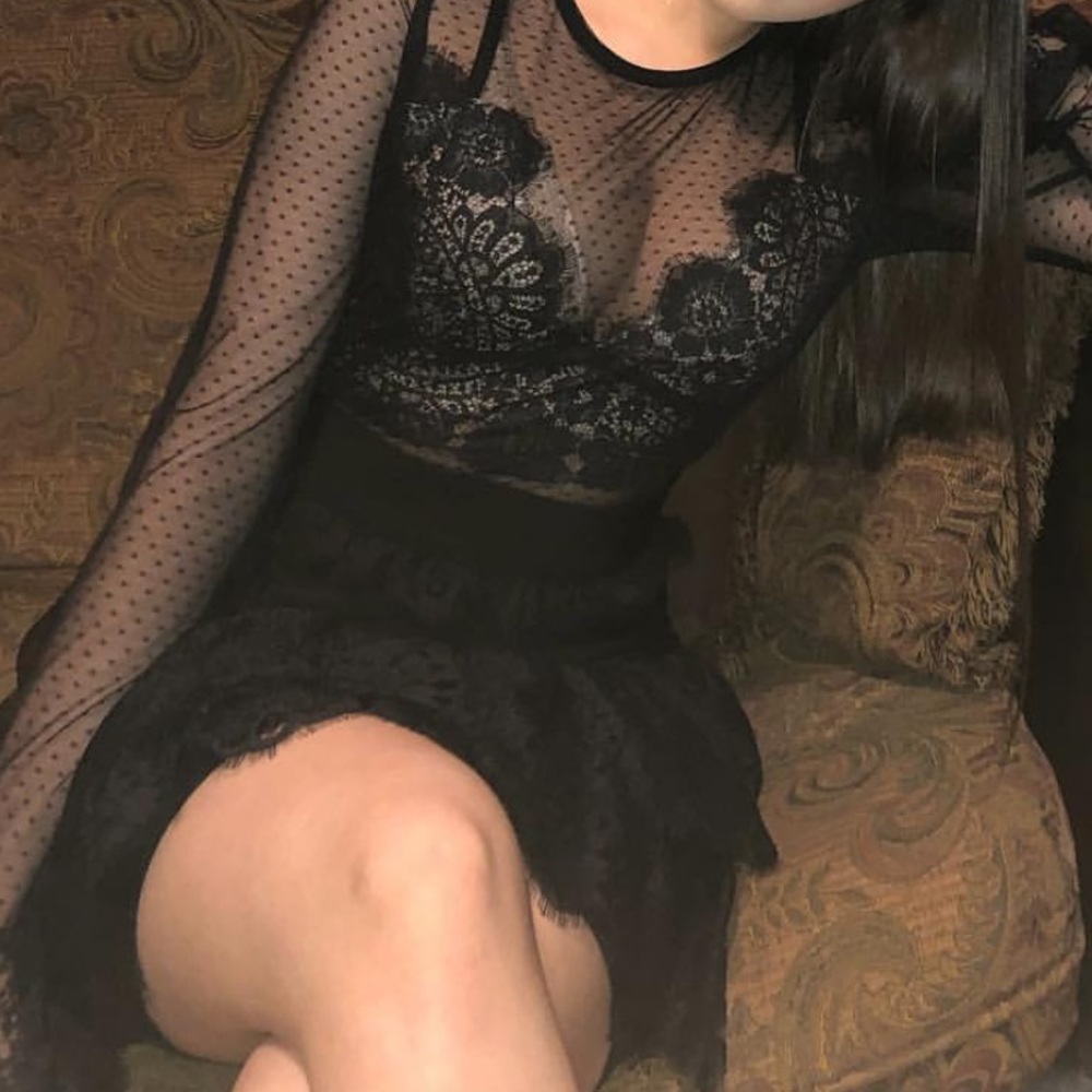 Beautiful black lace dress, xs, perfect for holidays